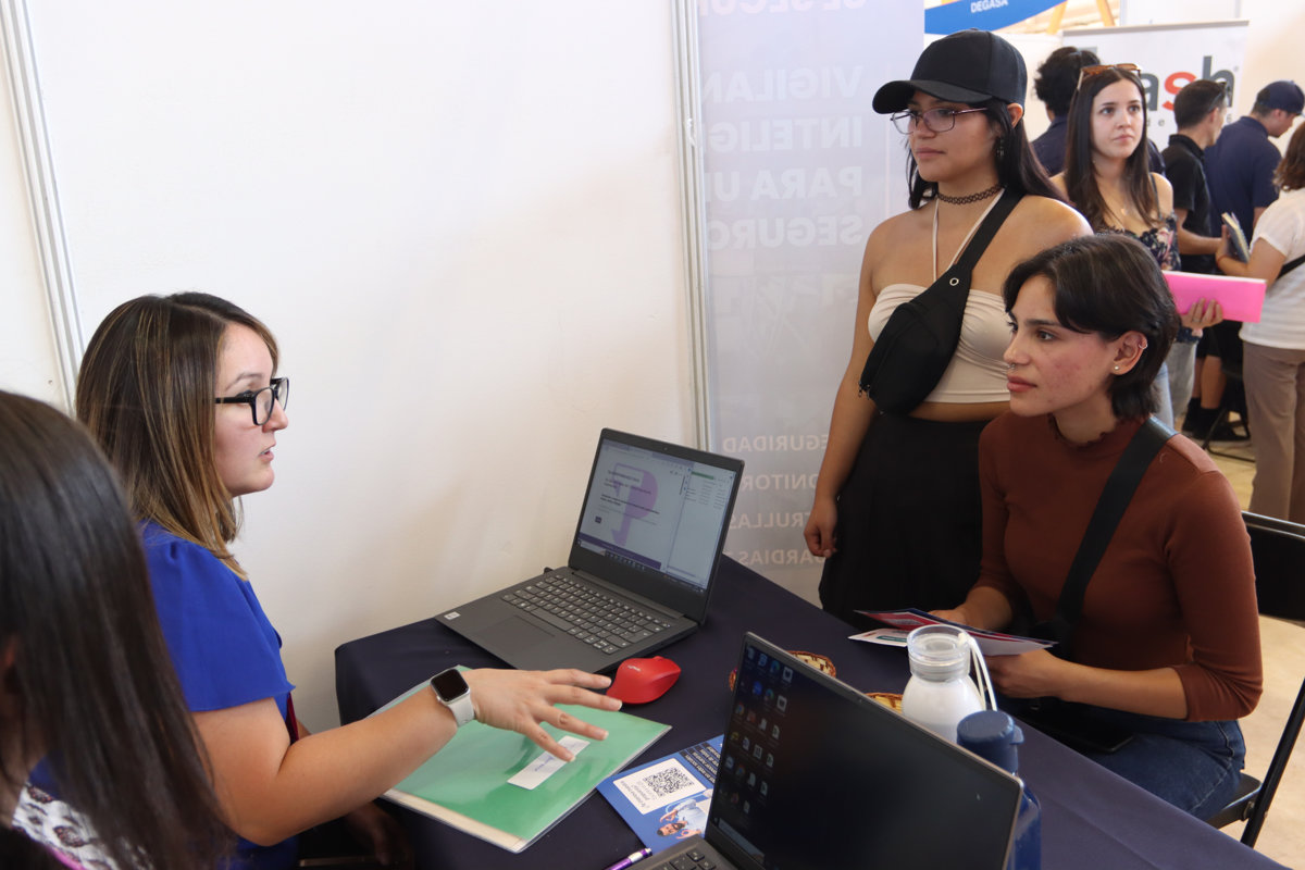 Feria Mujer trabaja 2024