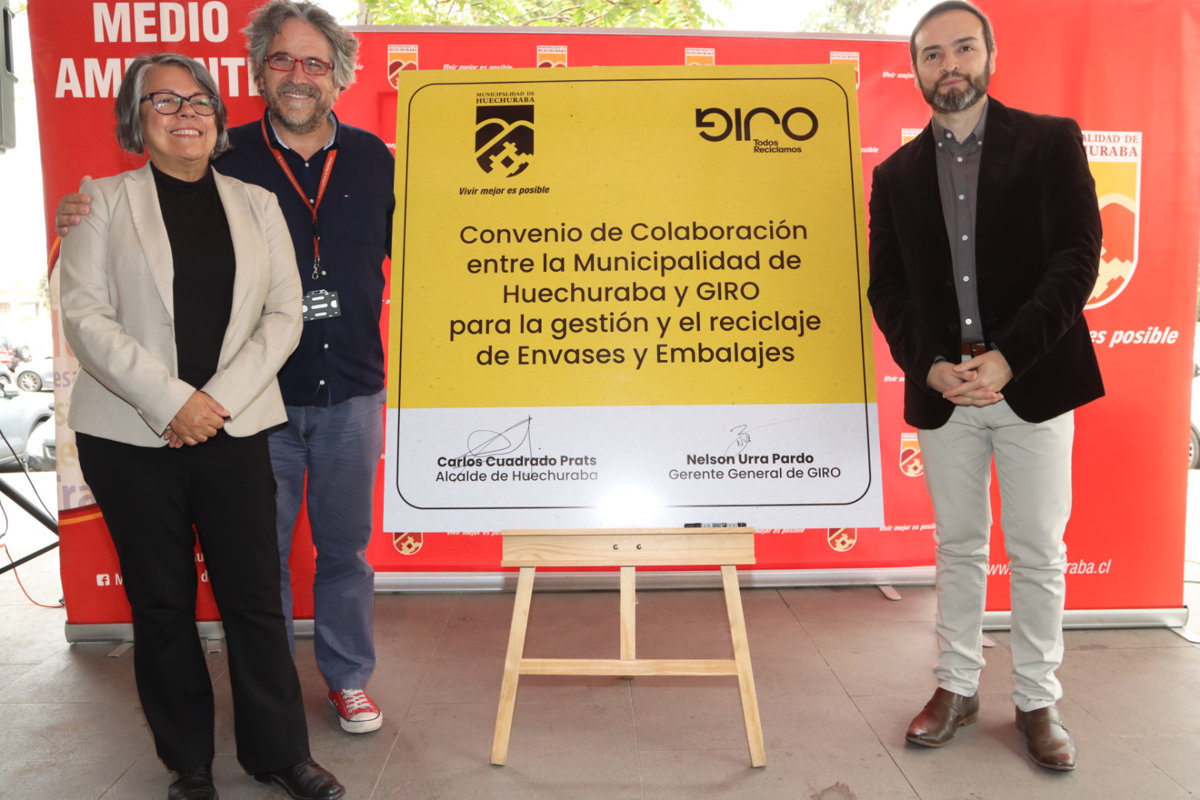 Municipio y Giro firman convenio para reciclaje domiciliario