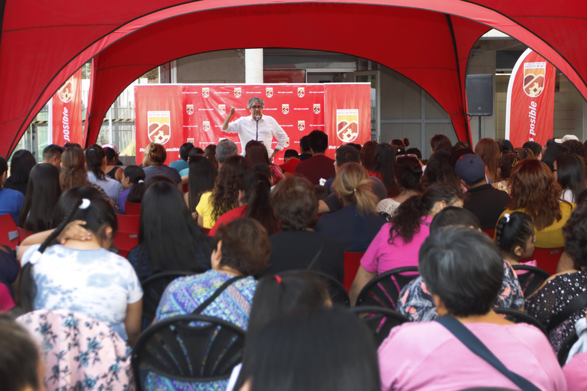 Entrega de Becas a estudiantes con discapacidad